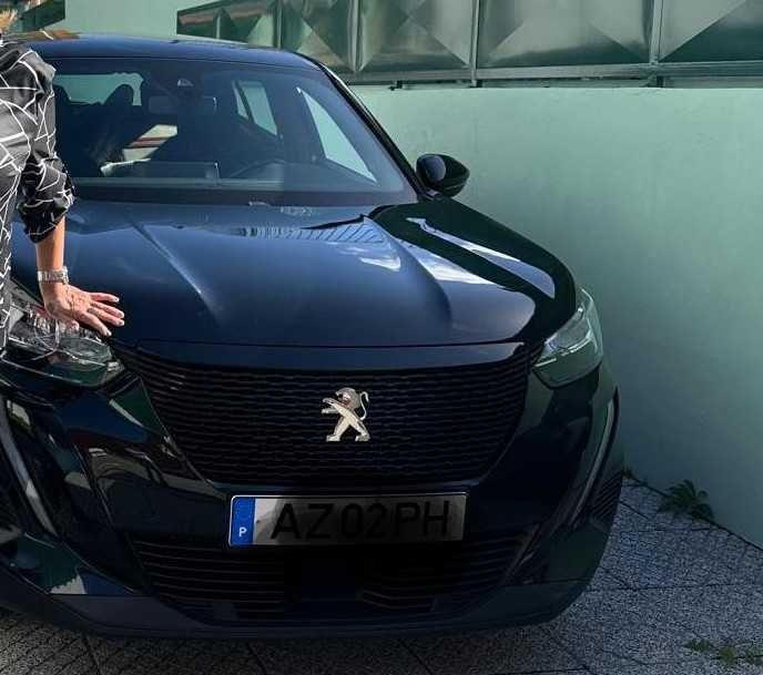 PEUGEOT Muito Novo
