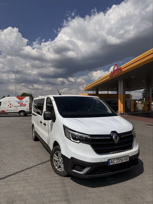 Пасажирські перевезення трансфер аеропорт таксі оренда авто водій на годину міжнародні перевезення світязь карпати