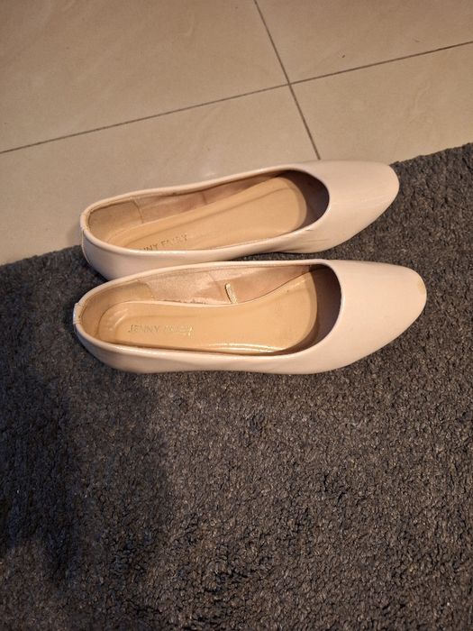 Damskie półbuty Jenny Fairy  39 rozmiar  beżowe