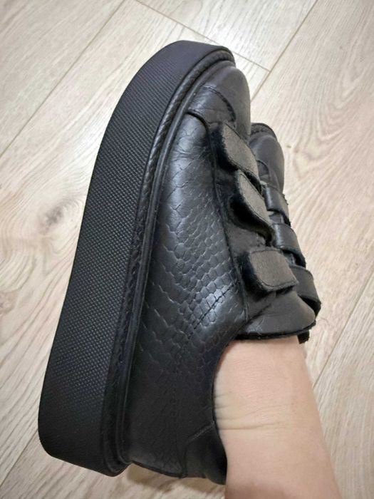 Кеды кожа питона черные на липучках