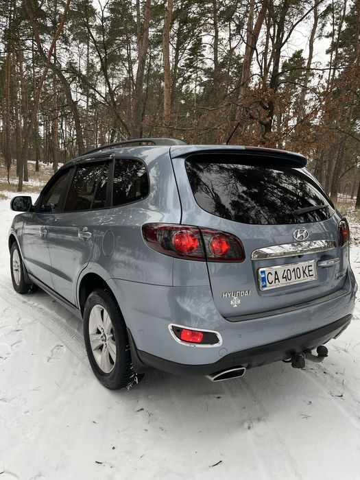 Продам Hyndai Santa Fe. Рест.