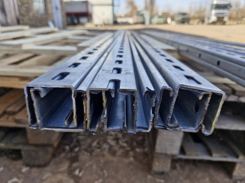 Профиль перфорированный С обр-й 41х41, толщина 1.5мм