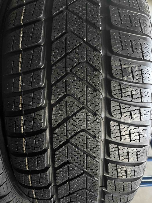 275/40/20+245/45/20 R20 Pirelli Sottozero 3 * RSC BMW 4шт нові зима