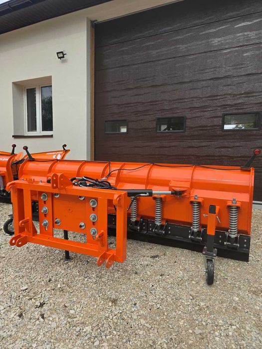Pług do śniegu prosty Metal-Technik 2,6-3,0m hydrauliczny komunalny