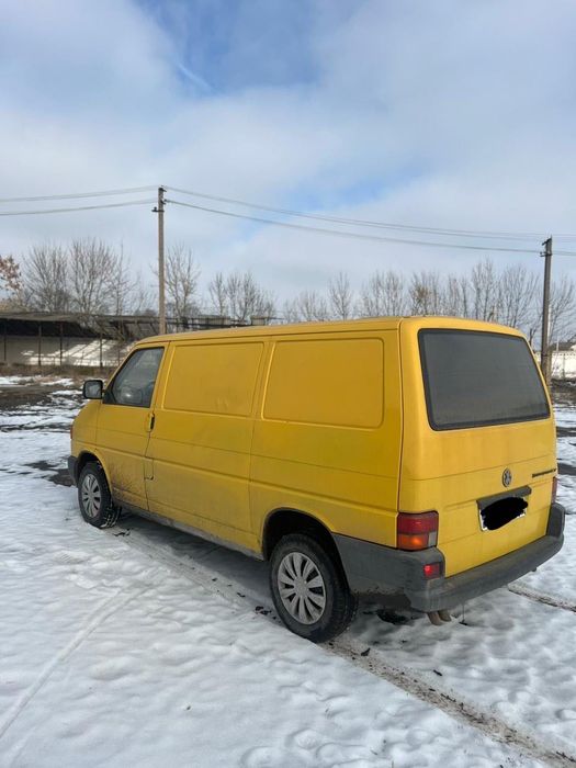 Свіжопригнаний Грузовий т4 1.9 дизель 1998 рік