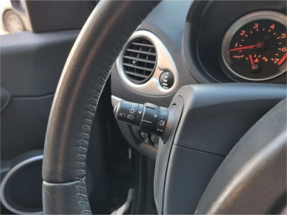 Renault Clio Dynamique 1.2 16V 75cv