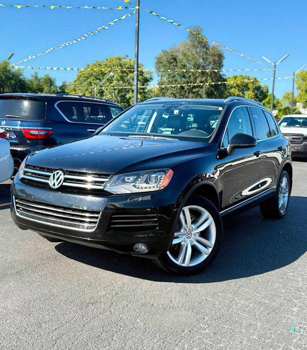 Volkswagen Touareg Executive      2013