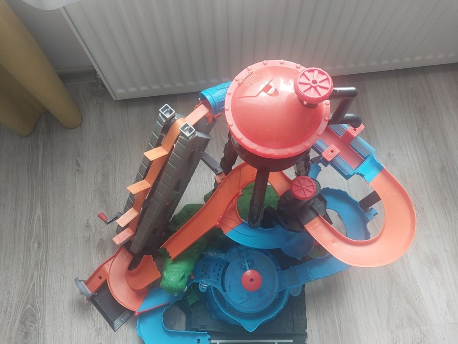 Sprzedam tor Hot Weels