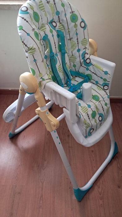 Cadeira alta de refeição para criança