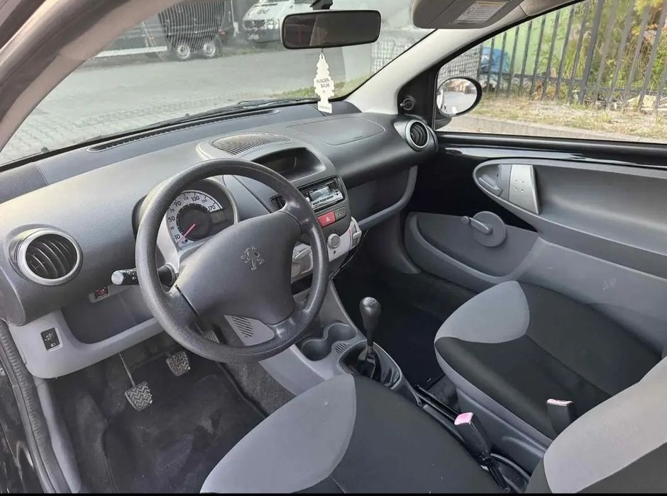 Sprzedam Peugeot 107 1.0