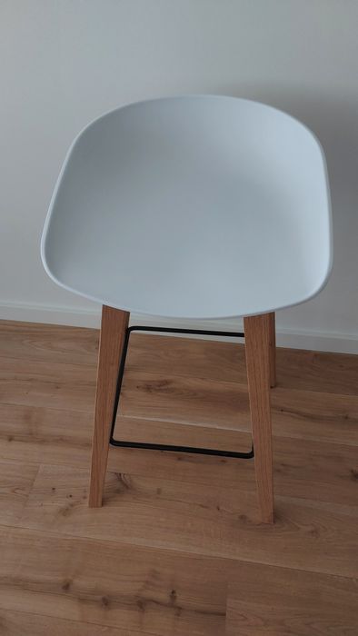 Banco alto em madeira faia 65cm