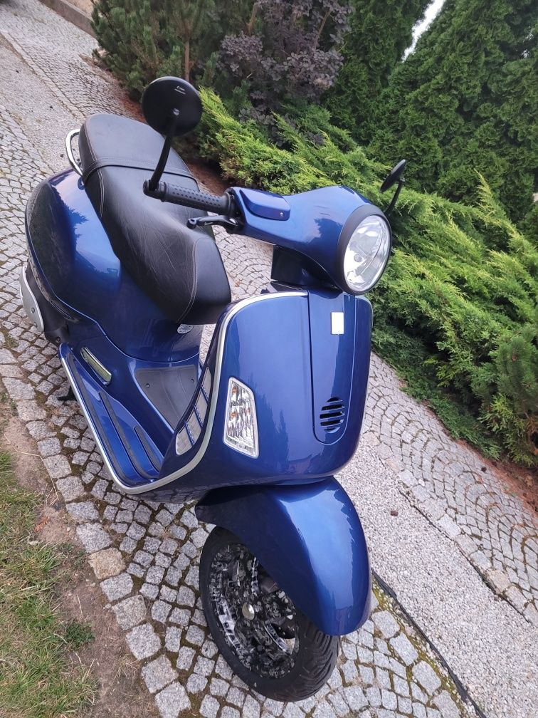 vespa studium製　made in gt Britain vespa studium製 made in gt Britain Scuter Vespa GTS Super