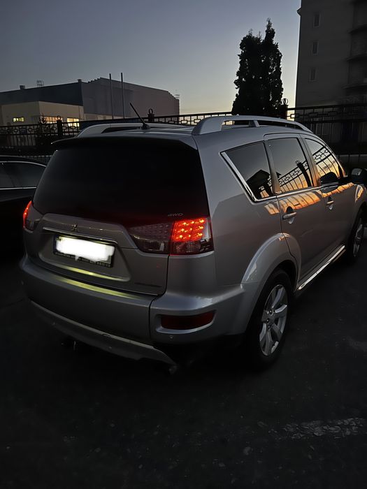 Mitsubishi outlander XL2010 rest 4wd