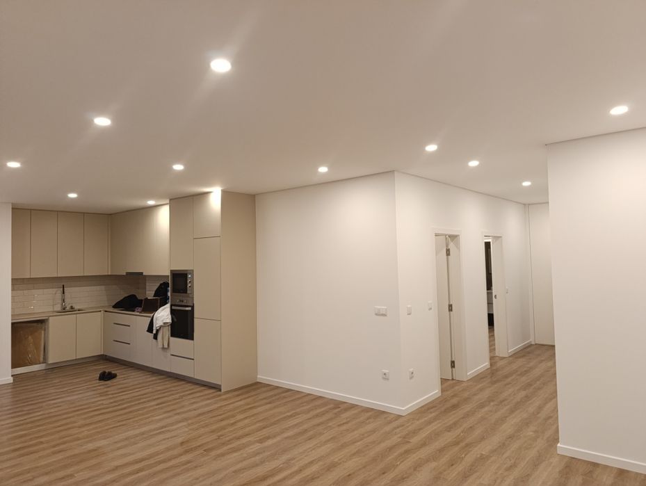 Remodelações, acabamentos, e aplicação de Pladur