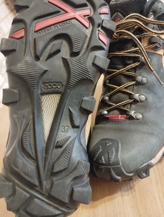 Кроссовки кожаные