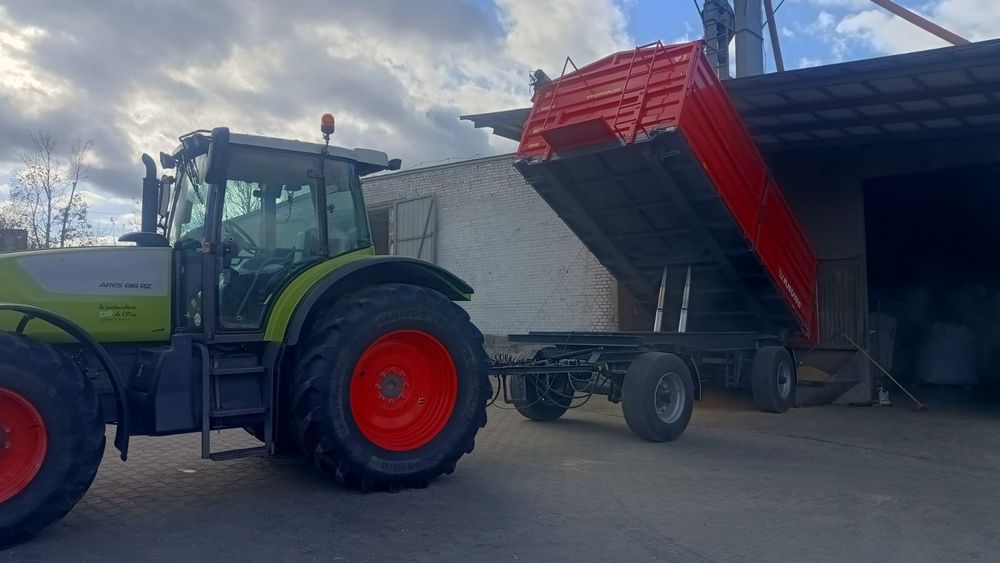 Przyczepa rolnicsa KRONE