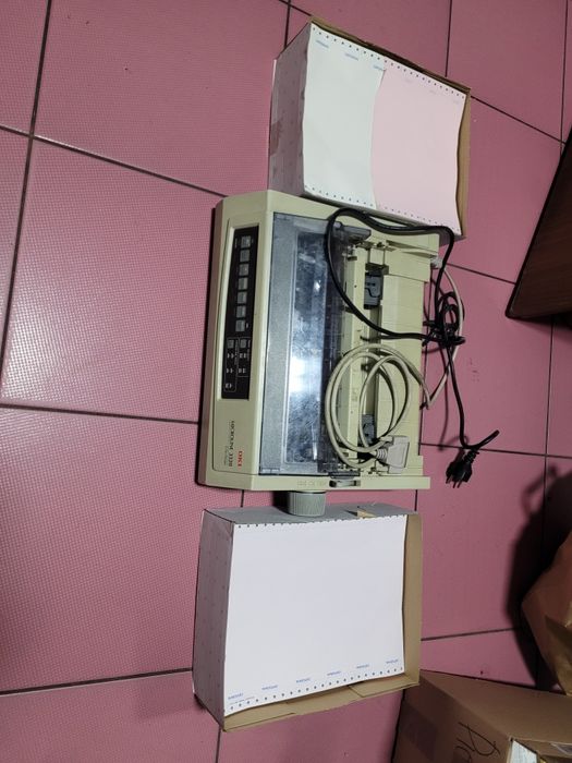 Drukarką igłowa Oki plus papier