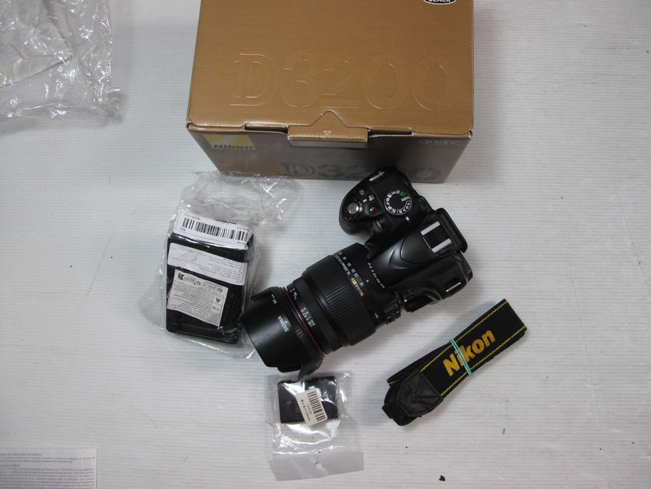 Nikon D3200 + Lente sigma 18-200mm tudo na caixa - Ver descrição