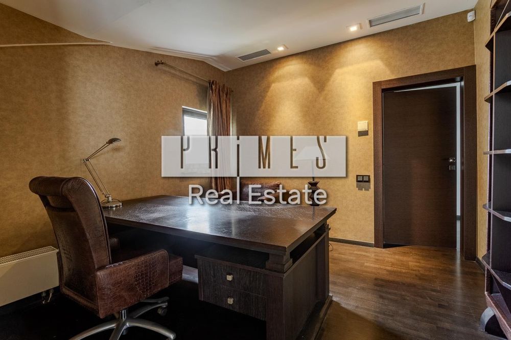 Продаж будинку на 1 лінії Дніпра, Осокорки, Садова, 530м2, 9 соток, ремонт!