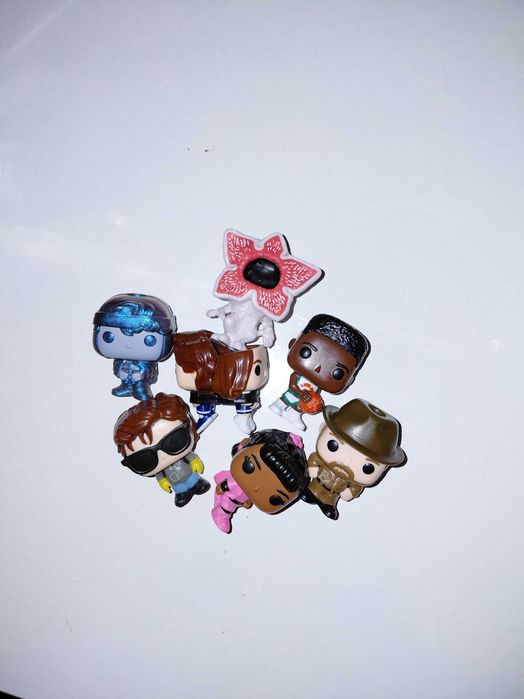 Figuras Stranger Things (Kinder Joy)