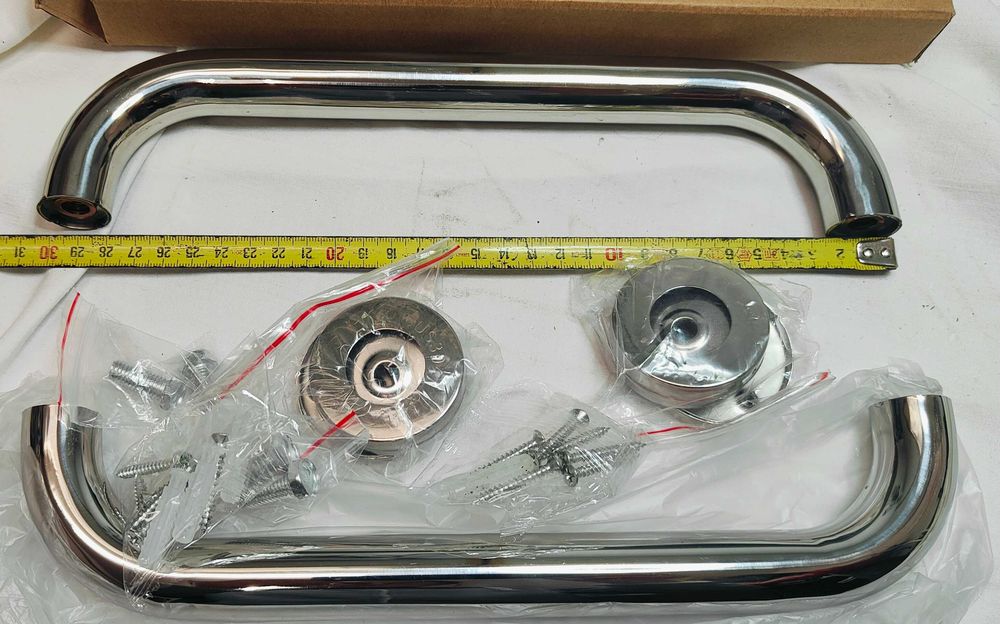 Pegas em inox de auxilío à mobilidade.