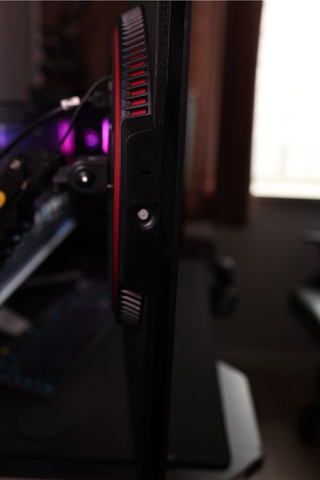 LG UltraGear 27GP850-B 27” QHD 165Hz Nano IPS HDR