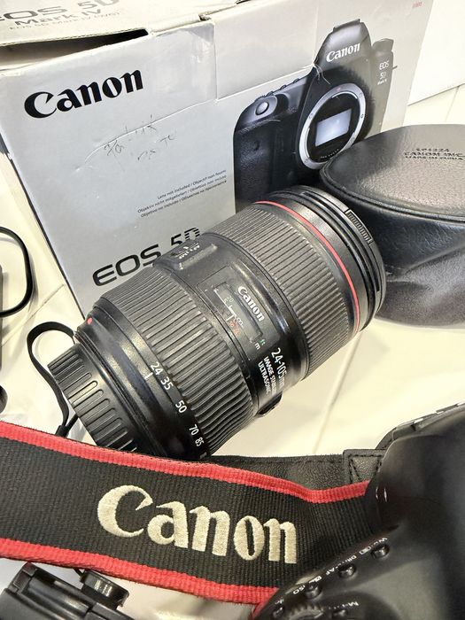Canon 5D MARK IV