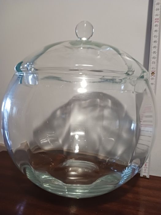Pote com tampa em vidro/cristal com várias utilidades