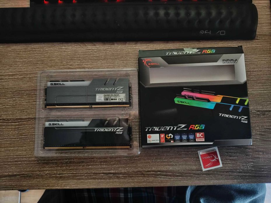 G.SKILL TridentZ 2x8GB DDR4