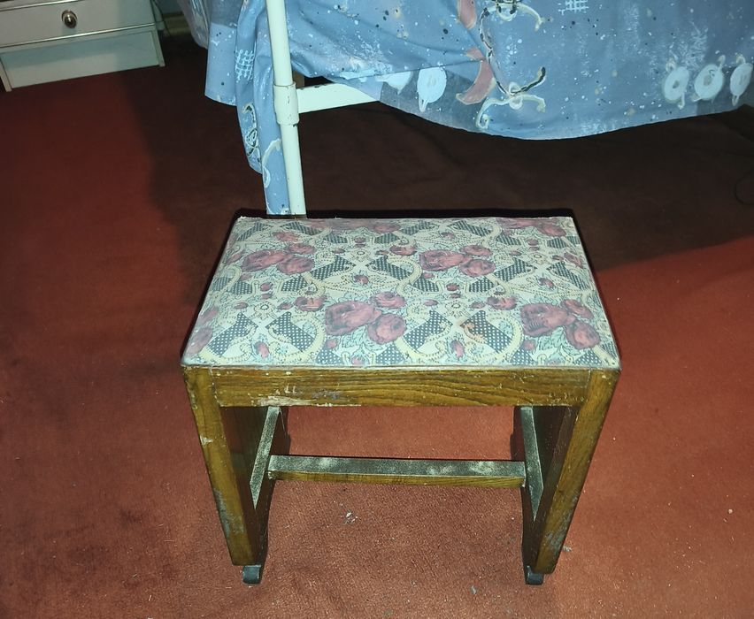 Banco de apoio para sala