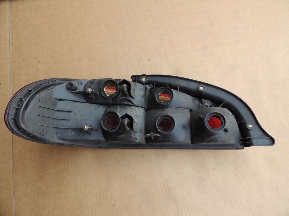 Lampa tył tylna europejska prawa KIA CLARUS 95,96,97,98 SEDAN