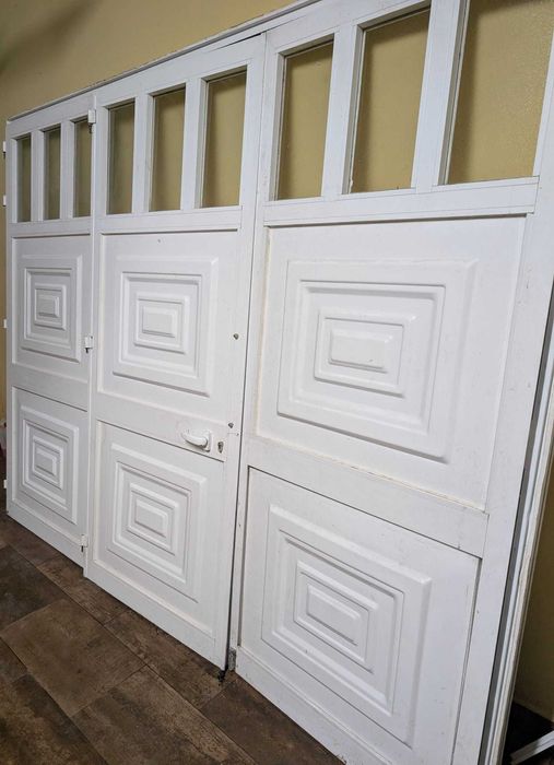 Portão alumínio almofadado 2750x2130mm