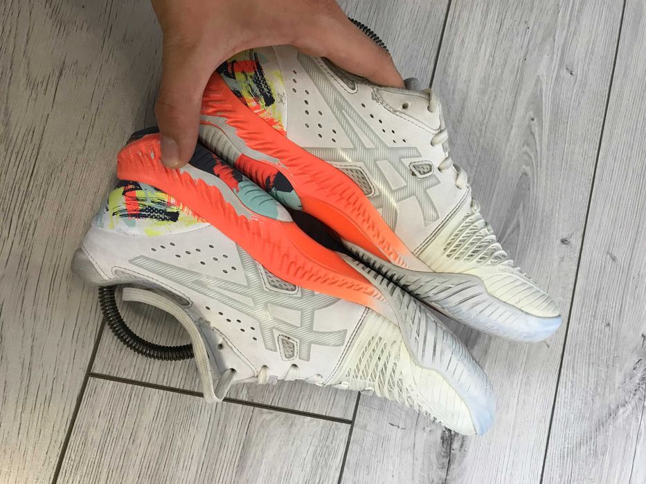 Buty halowe ASICS Netburner Ballstic rozm. 41,5