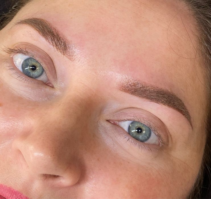 Татуаж перманент пудрові брови стрілка з розтушовкою