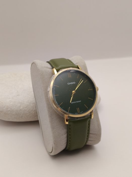 Zegarek Damski Casio Nowy