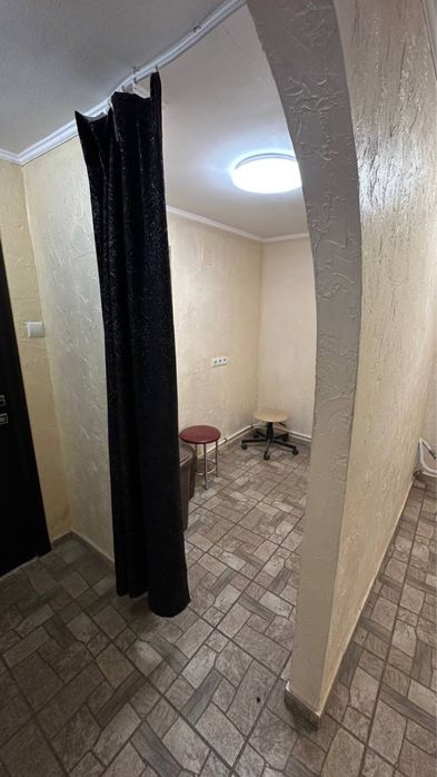 Продам комерційне приміщення в центрі