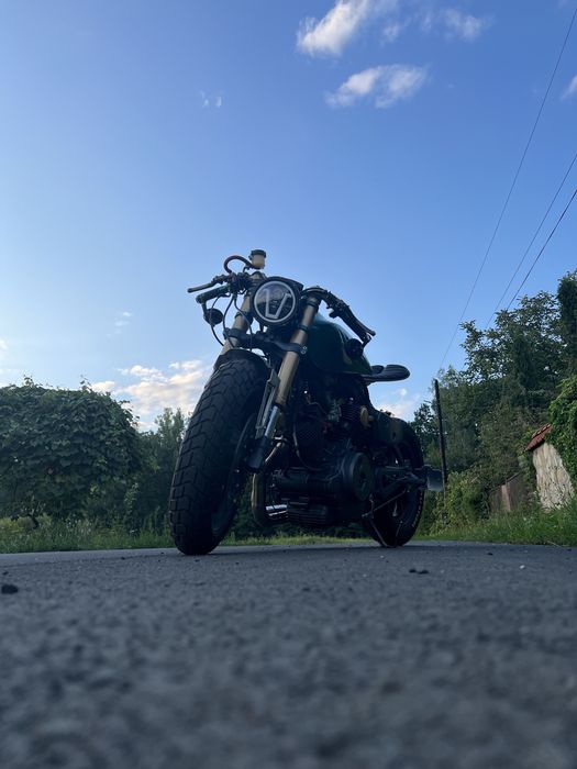 Yamaha xv750/Virago cafe racer