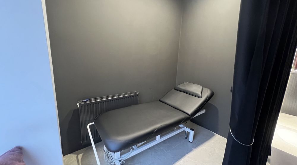 Продаж масажного салону