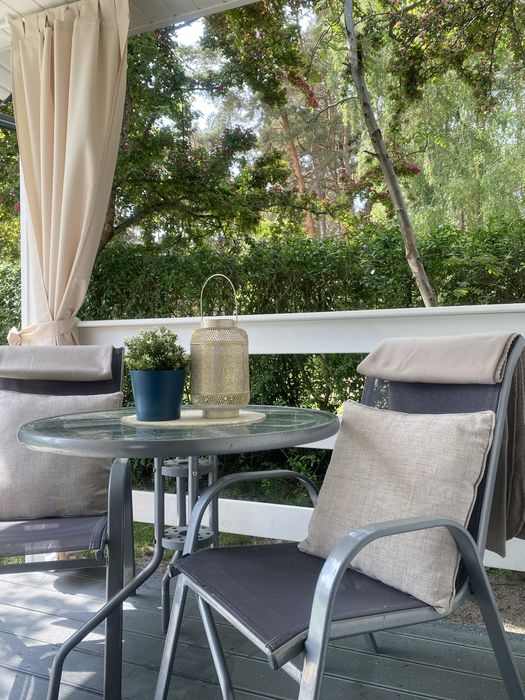 Maj, czerwiec promocyjne pakiety pobytowe. Blisko plaża i las.