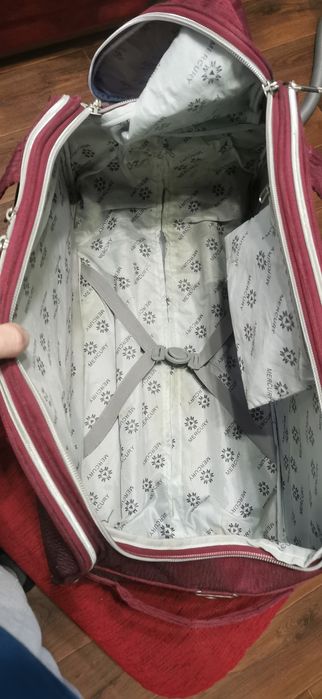 Дорожня сумка, Валіза