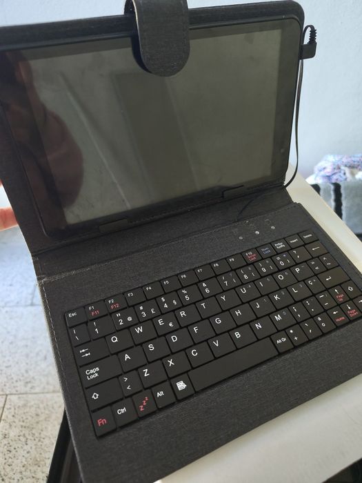 Tablet com teclado ZTE
