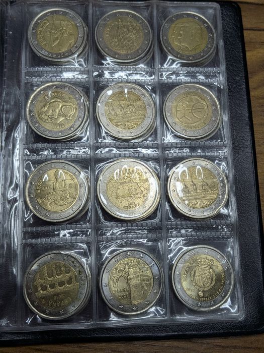 139 Moedas 2€ comemorativas