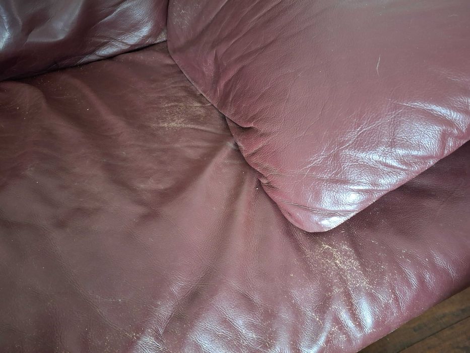 Sofá de pele verdadeira 3 lugares