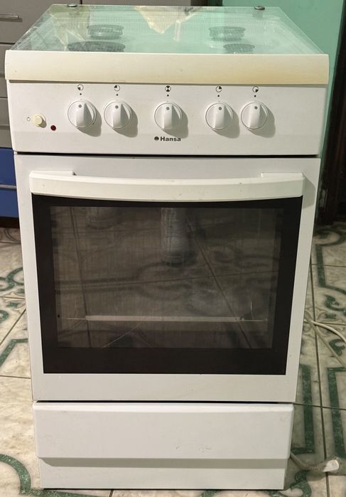 Продам газовую плиту hansa