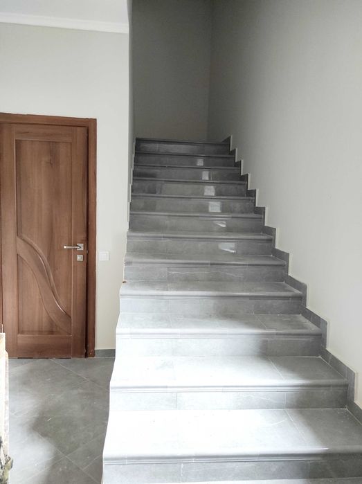 Отдельное 2х эт здание, 240м2 на Прохоровской. Фасадный фход.