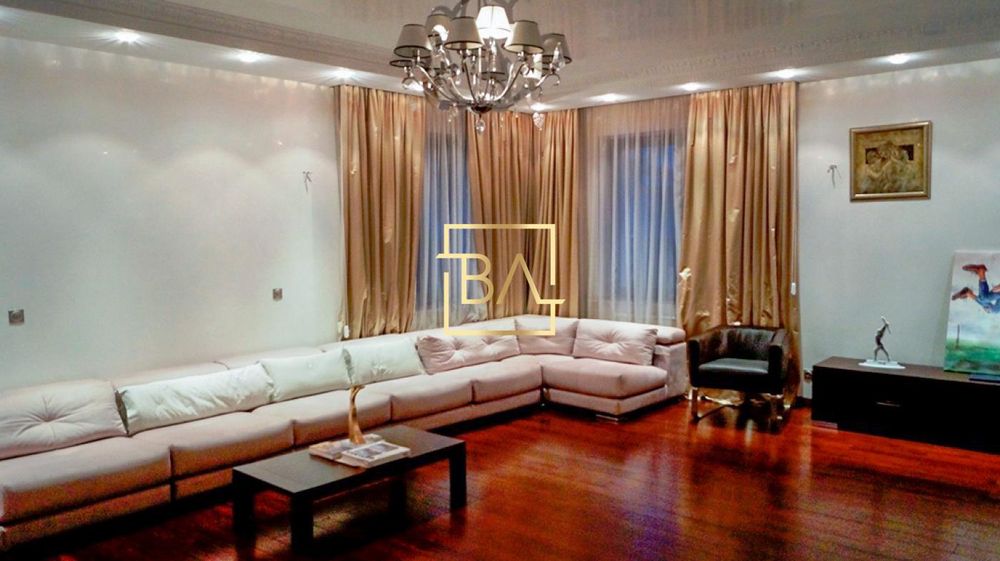 Продаж будинку в царському селі на Печерську.