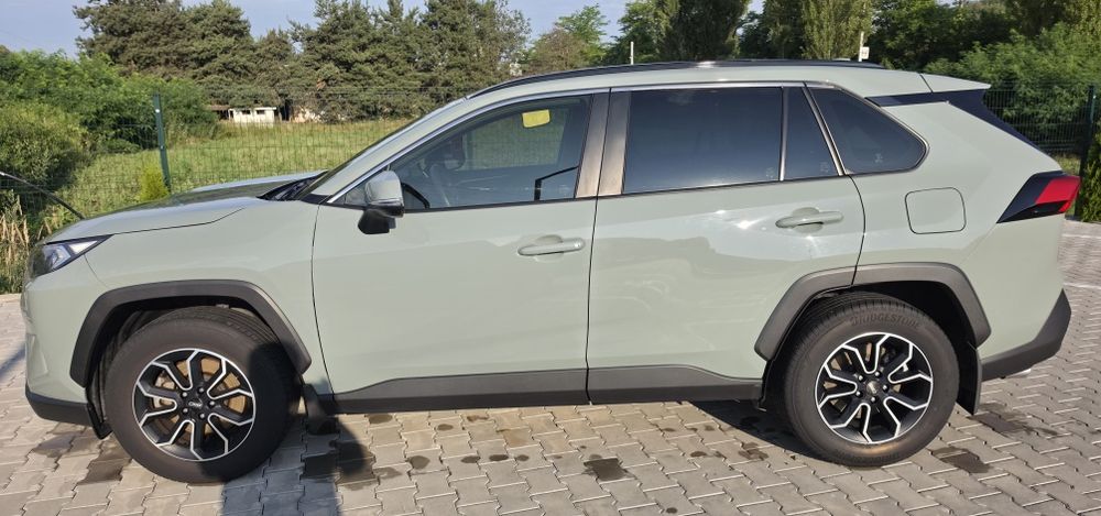 Toyota RAV4 Active 2021
