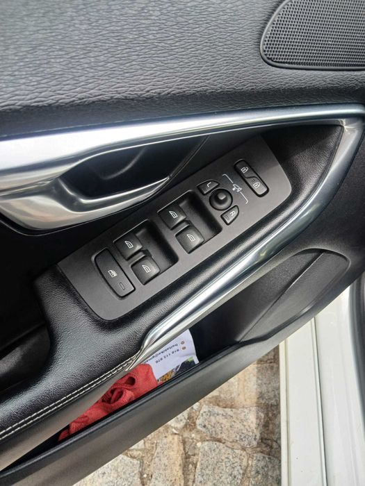 Volvo V40  Diesel 2015 — Oportunidade