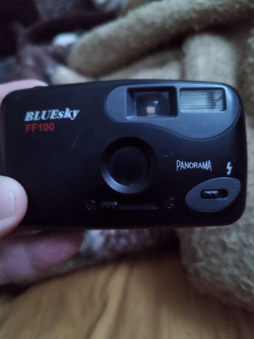 Aparat fotograficzny na kliszę Bluesky FF100