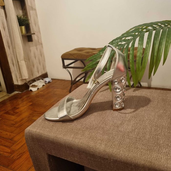 Sapatos variados